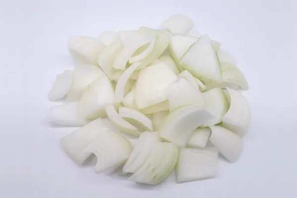 White-onion-hand-cuts