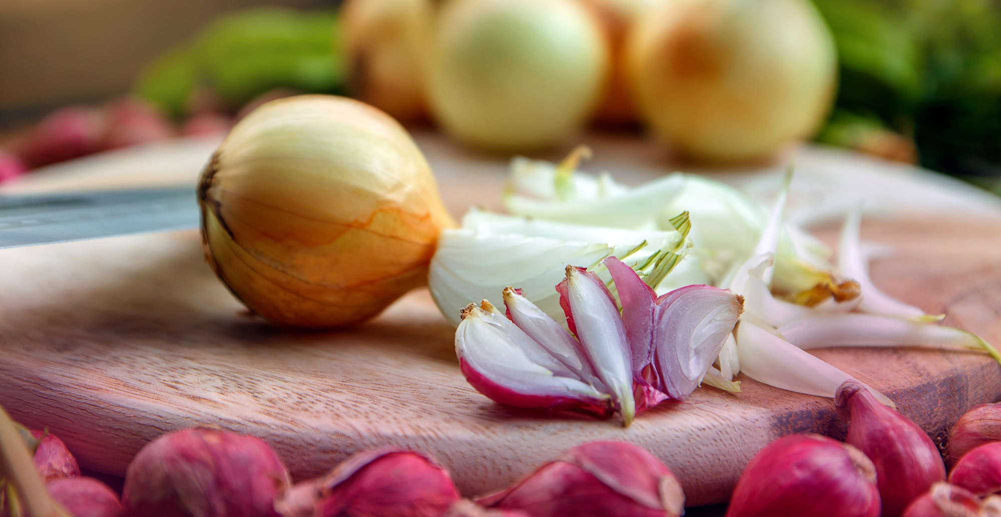 Bizzare facts & the history of onions
